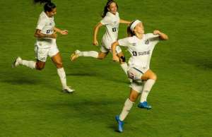 BRASILEIRO FEMININO: Santos vence Corinthians e acaba com 100% do atual campeão