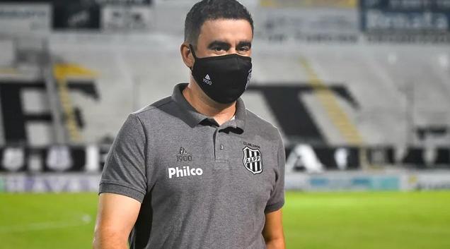 Fora do dérbi, Fábio Moreno fala em “buscar a vitória” e vê “campeonato em aberto”