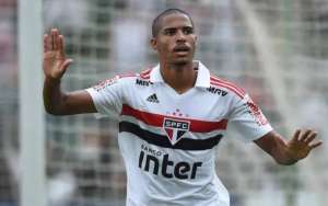 Revelação do São Paulo rescinde com o Bahia e fica perto do RB Bragantino