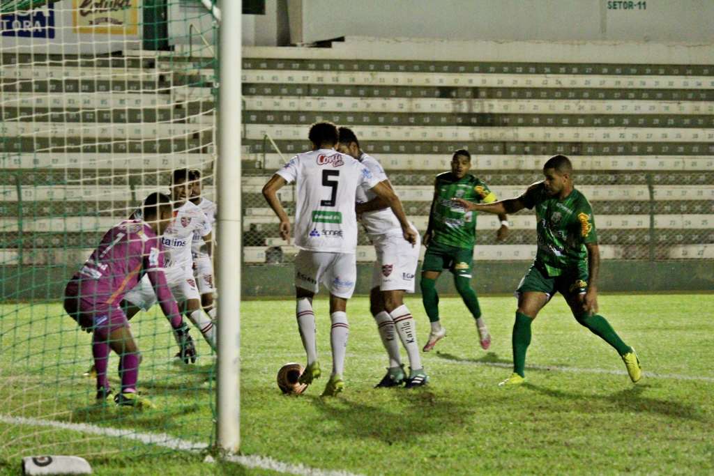 Linense é um dos times que tenta entrar de vez na briga pela liderança (Foto: Muller Merlotto Silva)