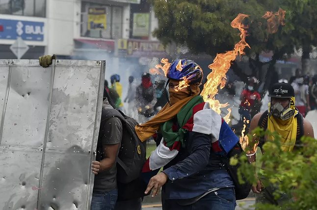 Protestos na Colômbia suspendem confrontos da Libertadores e da Sul-Americana