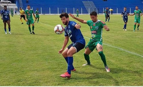 MATO-GROSSENSE: Nova Mutum tem homem a mais por meio tempo e só empata com o Operário