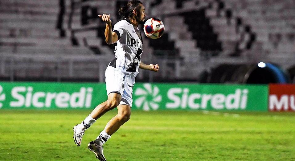 “Sem técnico”, Ponte Preta tem mudanças nas laterais e dúvida na zaga