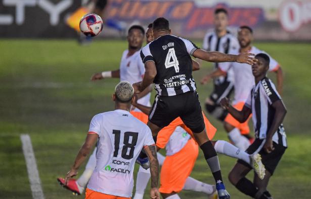 O caos! Botafogo comunica a demissão de mais de 90 funcionários