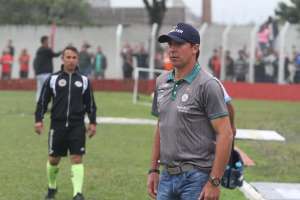 Paulo Baier é anunciado como novo treinador de clube da Série C