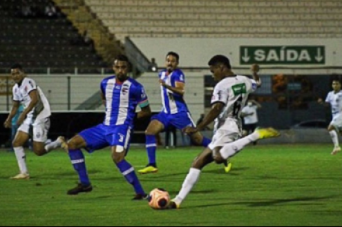 Nacional derrota o Comercial