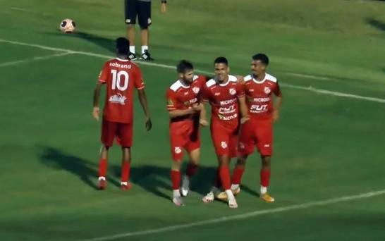 Capivariano jogou com um a mais desde o primeiro tempo