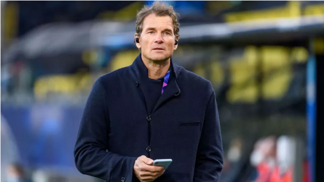 Goleiro ex-Arsenal é demitido de clube alemão após mensagem racista vazada