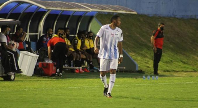 Atacante brilha e deixa Grêmio Anápolis a um empate de uma final inédita