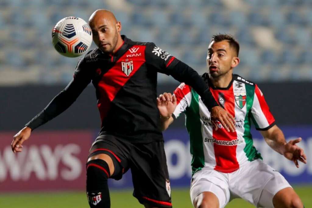 Atlético-GO busca a liderança do Grupo F da Sul-Americana (Foto: Francisco Longa)