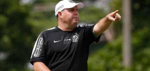 Sérgio Carvalho: Santos talvez nem precise de um novo técnico neste momento