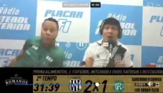 Guarani cai em campo e narrador no estúdio após gol da Ponte. VÍDEO!