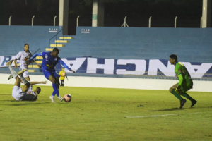 Olímpia x Bandeirantes - Equipes se enfrentam no 'duelo de desesperados'