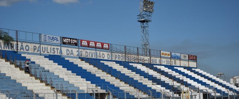 Estádio do Rio Claro sem fiação. (Foto: Divulgação)