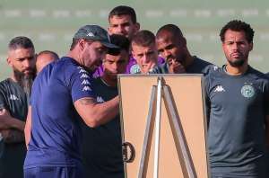 Derrota no dérbi não tira confiança de Allan Aal na classificação do Guarani