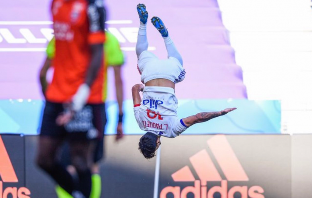 Paquetá comemora seu gol na partida contra o Lorient - Foto: Reprodução / Twitter