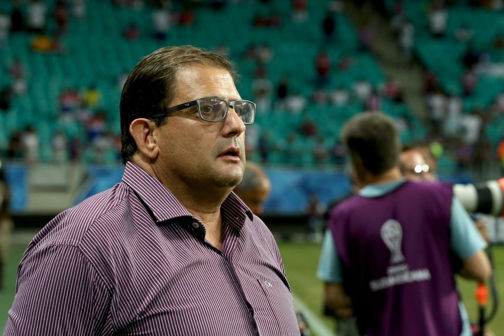 Copa do Nordeste: ‘Sair de cabeça erguida’, pede Guto Ferreira após vice do Ceará