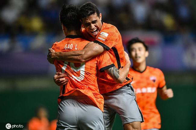 SUPERLIGA CHINESA: Com gols e assistência, Alan Kardec comanda vitória do Shenzhen
