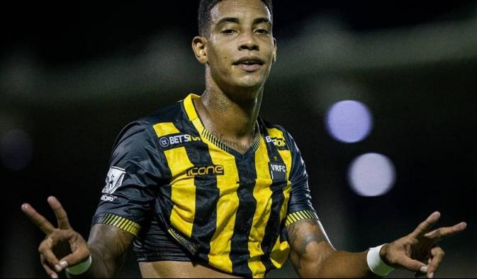 Goiano: Goiás acerta com Alef Manga, artilheiro do Campeonato Carioca