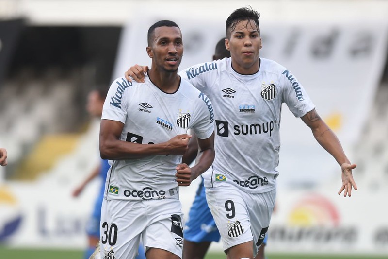 Santos vence o São Bento e evita rebaixamento