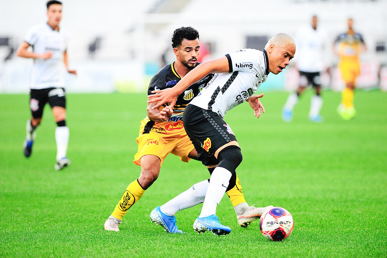 Corinthians vence, elimina Novorizontino e ajuda Palmeiras  (Foto: Rodrigo Corsi/Paulistão) 