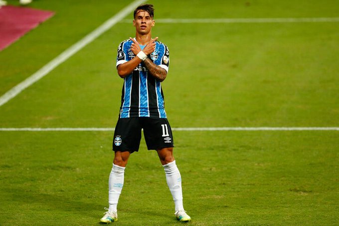 Gaúcho: Atacante comemora vaga na final, mas pede Grêmio focado na Sul-Americana