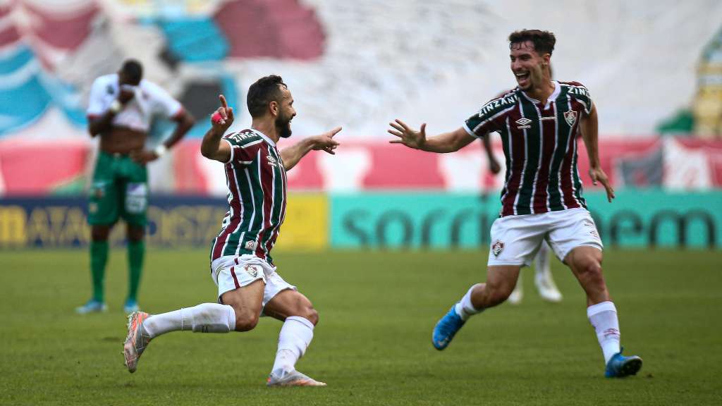  Garotos de Xerém comemoram a primeira final com o Fluminense
