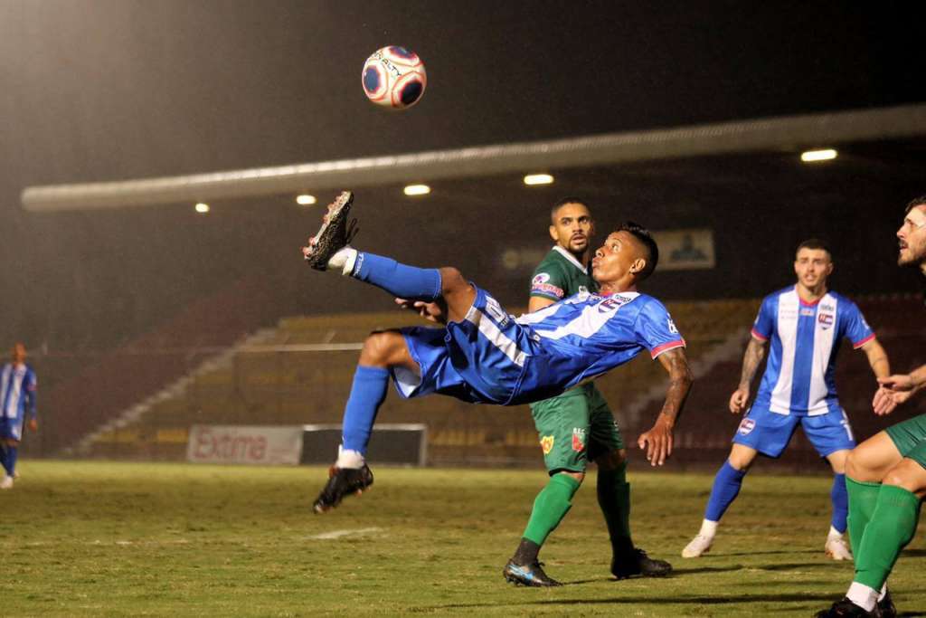 Linense x Nacional – Um mira o líder e outro tenta seguir no G8