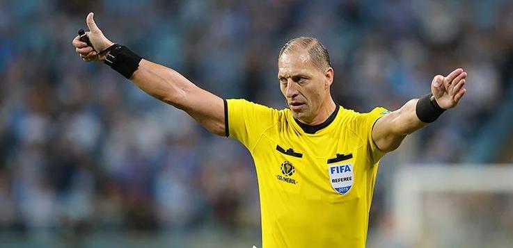 Mesmo vetado em seu país por Covid-19, árbitro de Copa apitará jogo do Corinthians