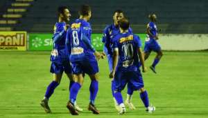 Barretos 1 x 2 São José - Águia vence de virada e cola no G8