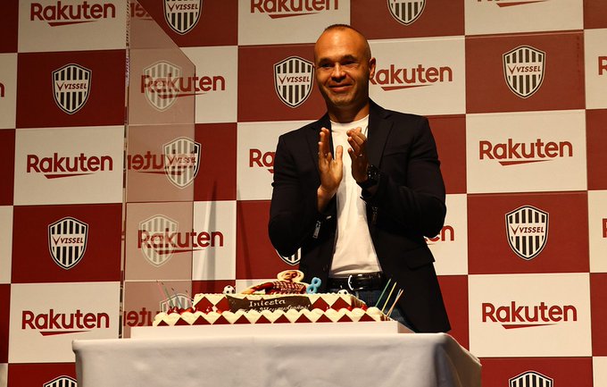 Iniesta renova contrato por 2 anos com Vissel Kobe no dia de seu aniversário