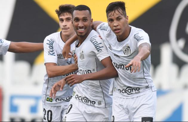 Partes não chegam a acordo e Santos pode não renova com atacante titular