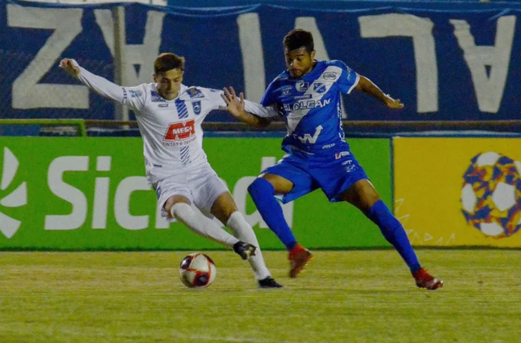O Rio Claro empatou com Taubaté na última rodada poupando os titulares - Foto: Brunos Castilho / Taubaté