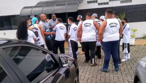 Após ônibus ser alvejado, Santos faz B.O e também cita invasão em CT