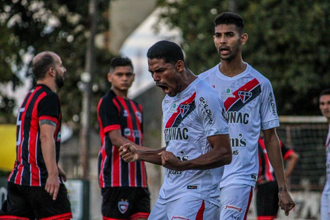 CEARENSE: Ferroviário avança à semifinal e Ceará também vence