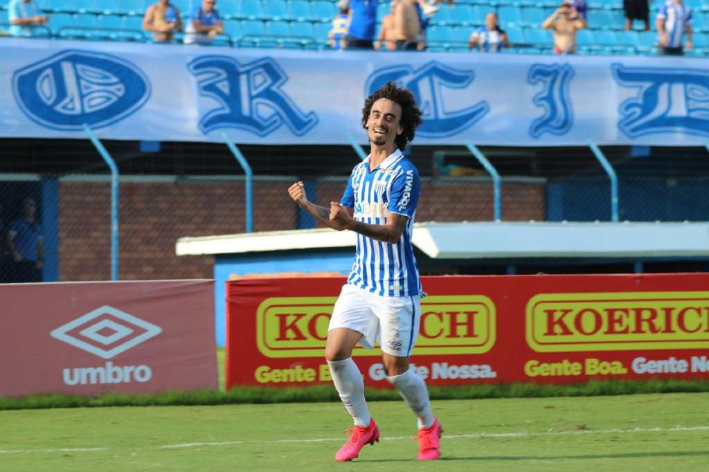 Catarinense: Meia comemora semana livre e afirma que Avaí estará pronto ir à final