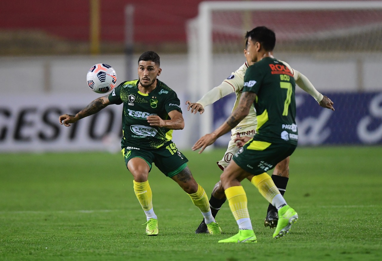 LIBERTADORES: Defensa empata e Palmeiras garante liderança do grupo; Flu vence