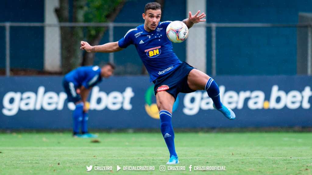 Ex-Ponte, atacante do Cruzeiro está próximo de saída para o futebol árabe