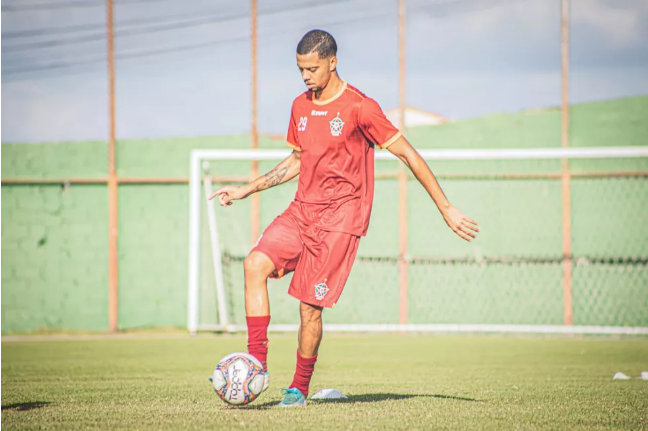 Time da Série D anuncia atacante da elite do GO e homem de confiança de técnico