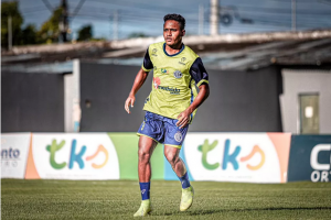 Clube da Série B rescinde contrato com lateral-esquerdo