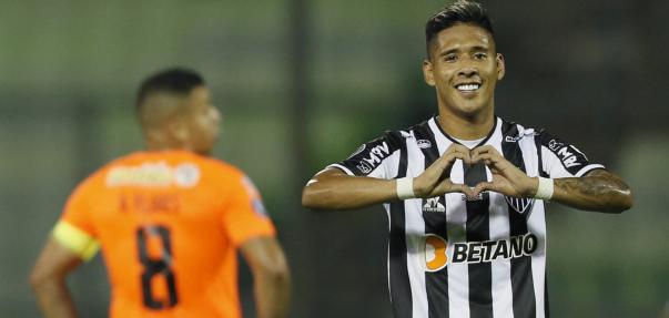 Libertadores: Bombas de gás paralisam jogo do Atlético-MG na Colômbia