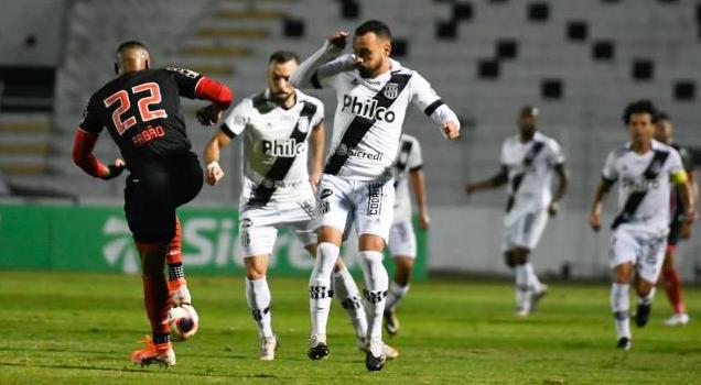 Ponte dominou a partida, mas não conseguiu concluir em gol em Campinas - Álvaro Jr/Ponte Press