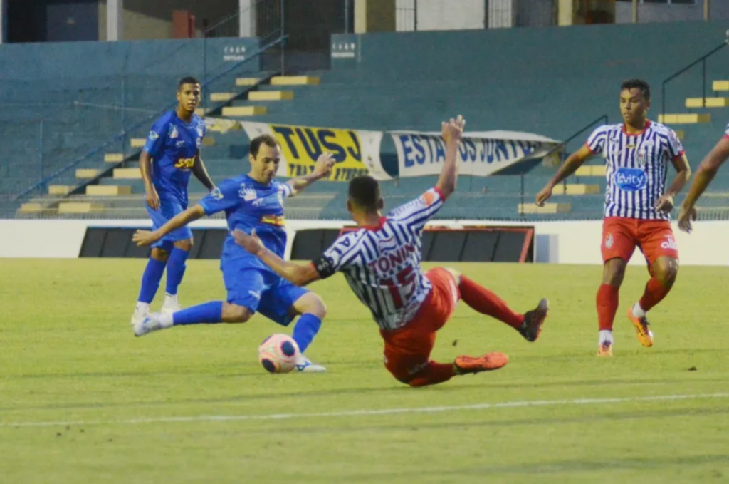 São José conseguiu uma importante vitória contra o Bandeirante - Foto: Tião Martins/AI SJEC 