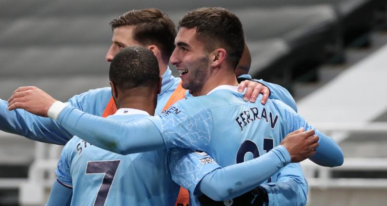 INGLÊS: Em jogo de sete gols, Manchester City vence Newcastle e ratifica título