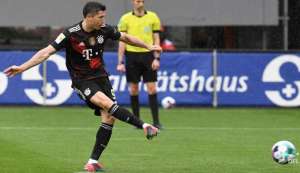 ALEMÃO: Lewandowski iguala feito de Gerd Müller ao marcar 40° gol numa edição
