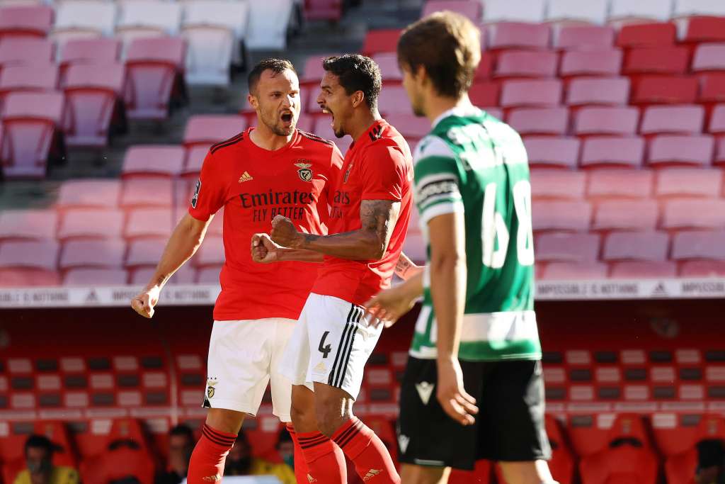 Benfica carimbou a faixa do Sporting