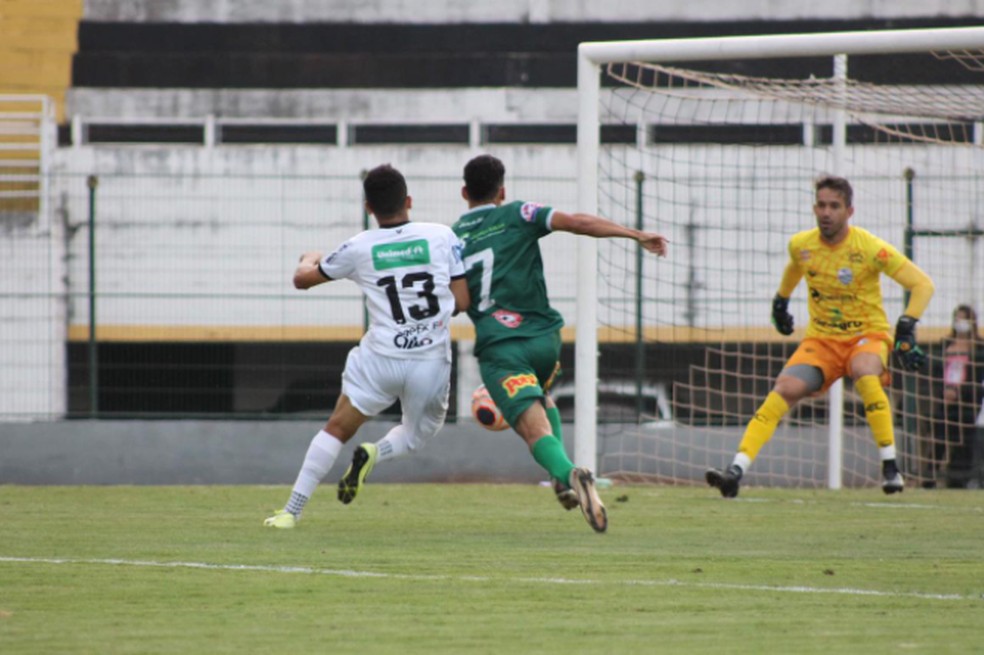 Barretos 3 x 1 Olimpia – Com um a menos, Barretos se supera e despacha Olímpia