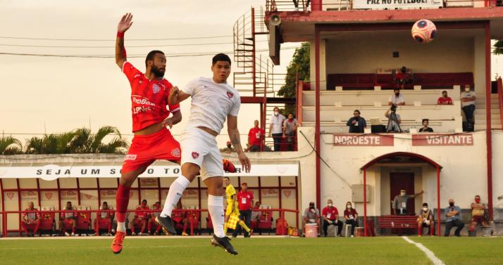 Jogão animado em Bauru. (Foto: Bruno Freitas/Noroeste)