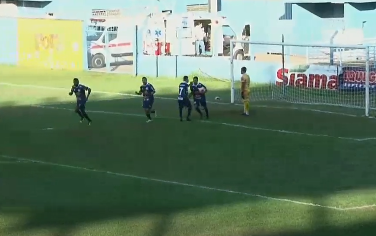 Jogadores do Olímpia comemoram o gol de empate - Foto: Reprodução 