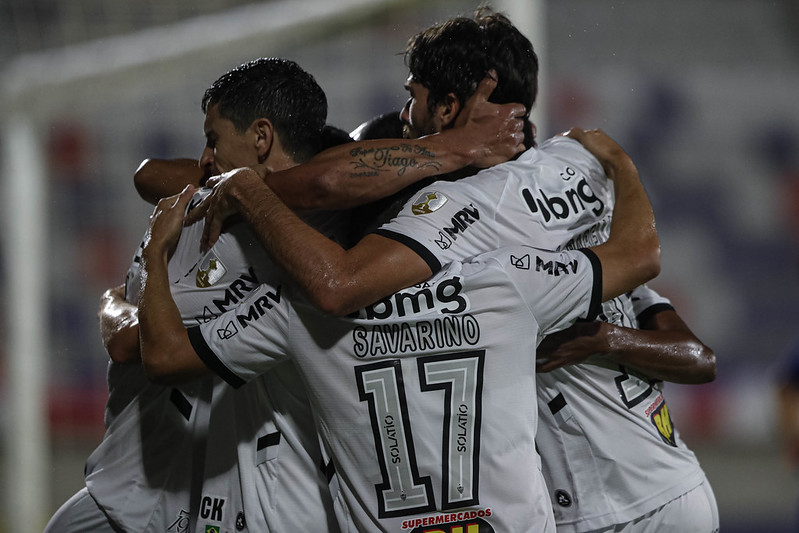 Gigante brasileiro aceita oferta da Conmebol para vacinar delegação